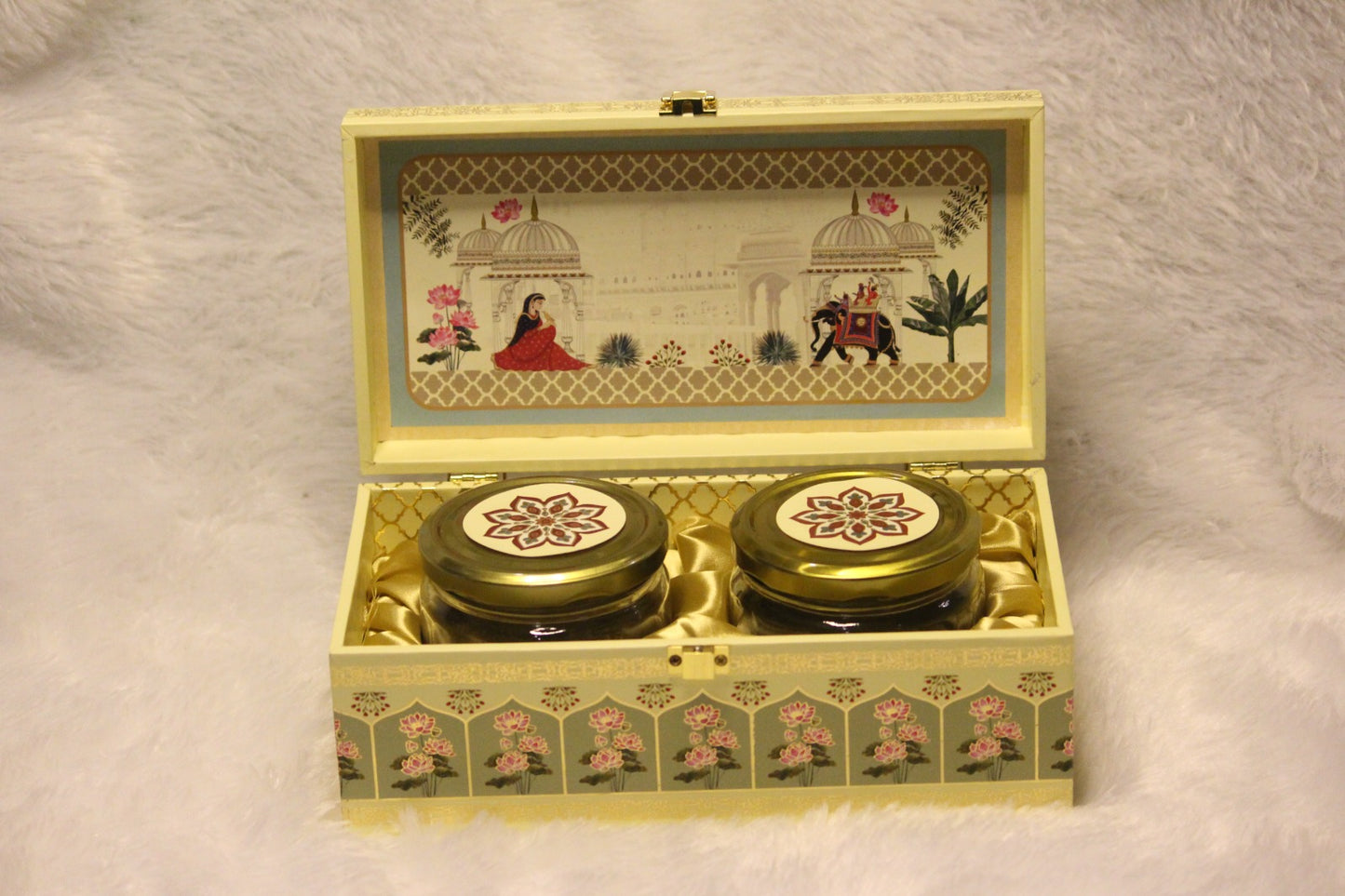 Royal Faral Gift Box – Premium Dry Fruit Duo